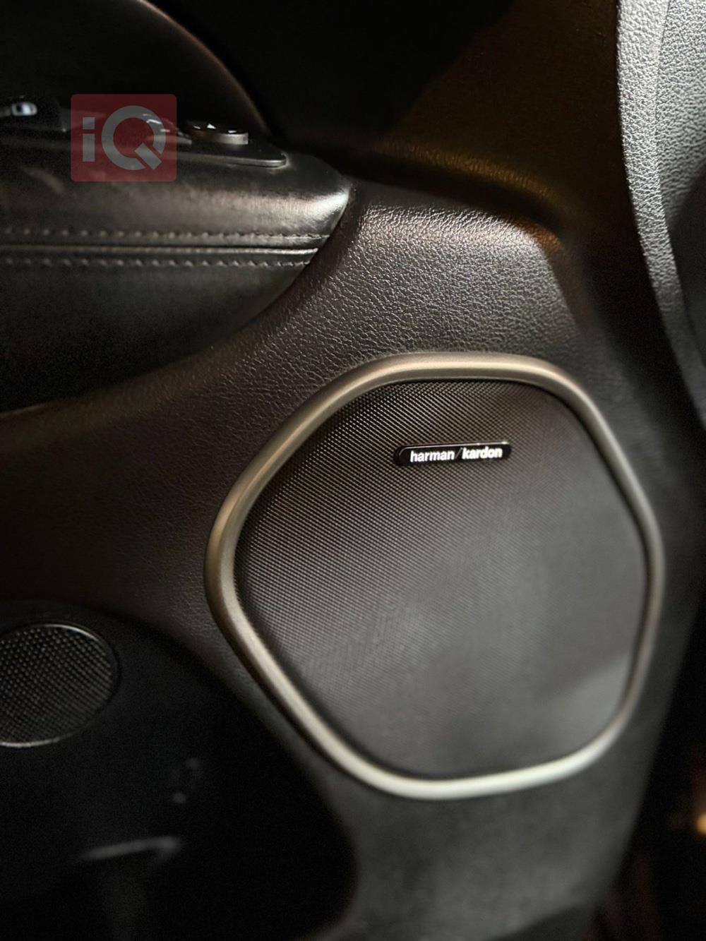 جیپ گراند شیرۆکی